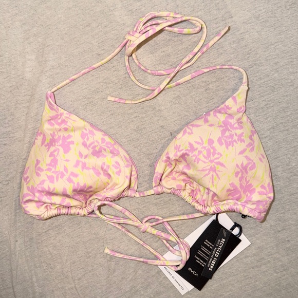 RVCA Other - NWT RVCA Bikini Top